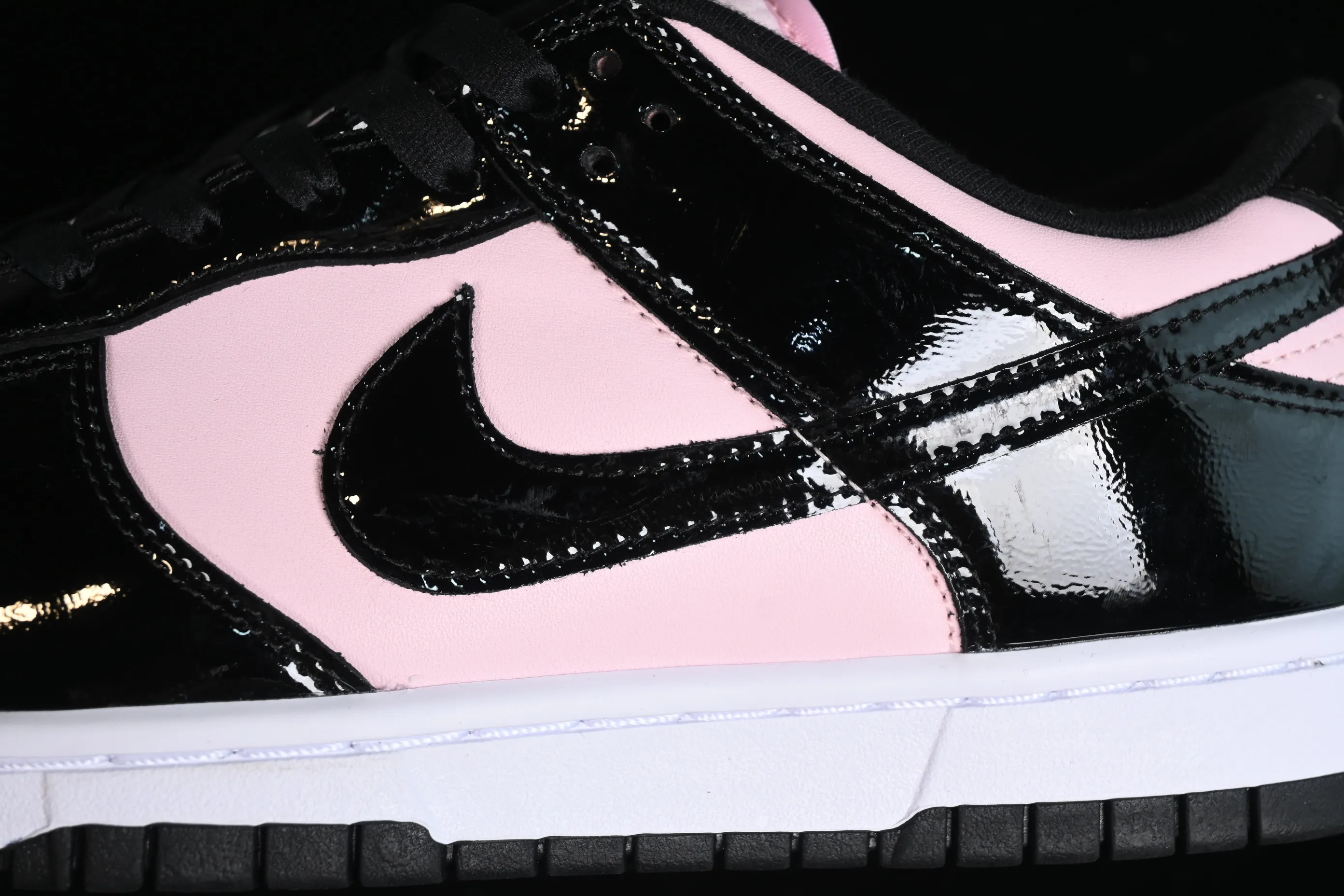 All categories Nk SB Dunk series Nk SB Dunk Low low-top sneakers Nk Dunk Low "Pink Black" black pink SB low-top sports and leisure sneakers DJ9955-600